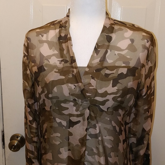 Lola made in Italy camo beach cover up - Picture 2 of 8
